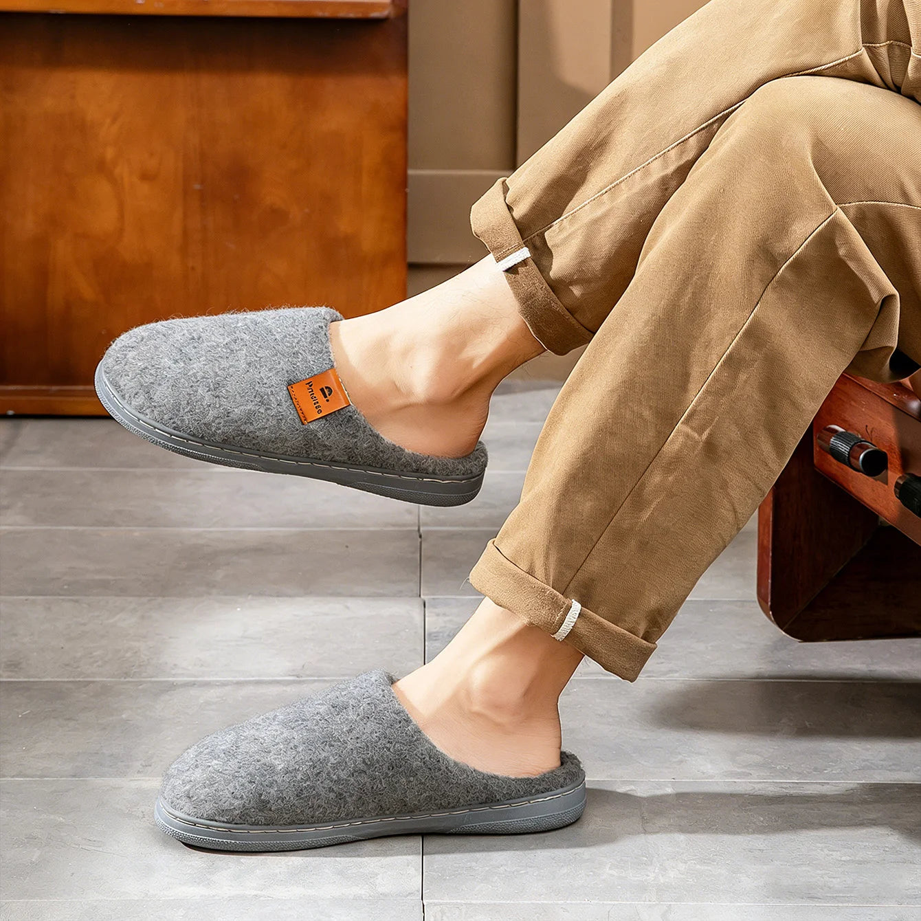 Winter Men Felt Platform  House Slippers Ultra Warm Cushion   Cozy Living Non-Slip TPR Outdoor Indoor House