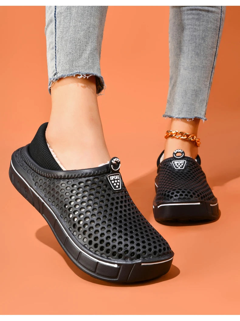 Winter Couple Slippers with Enclosed Back Outdoor Indoor Plush Fleece Lined Anti-Slip Home Shoes for Women Men Solid Color Simpl