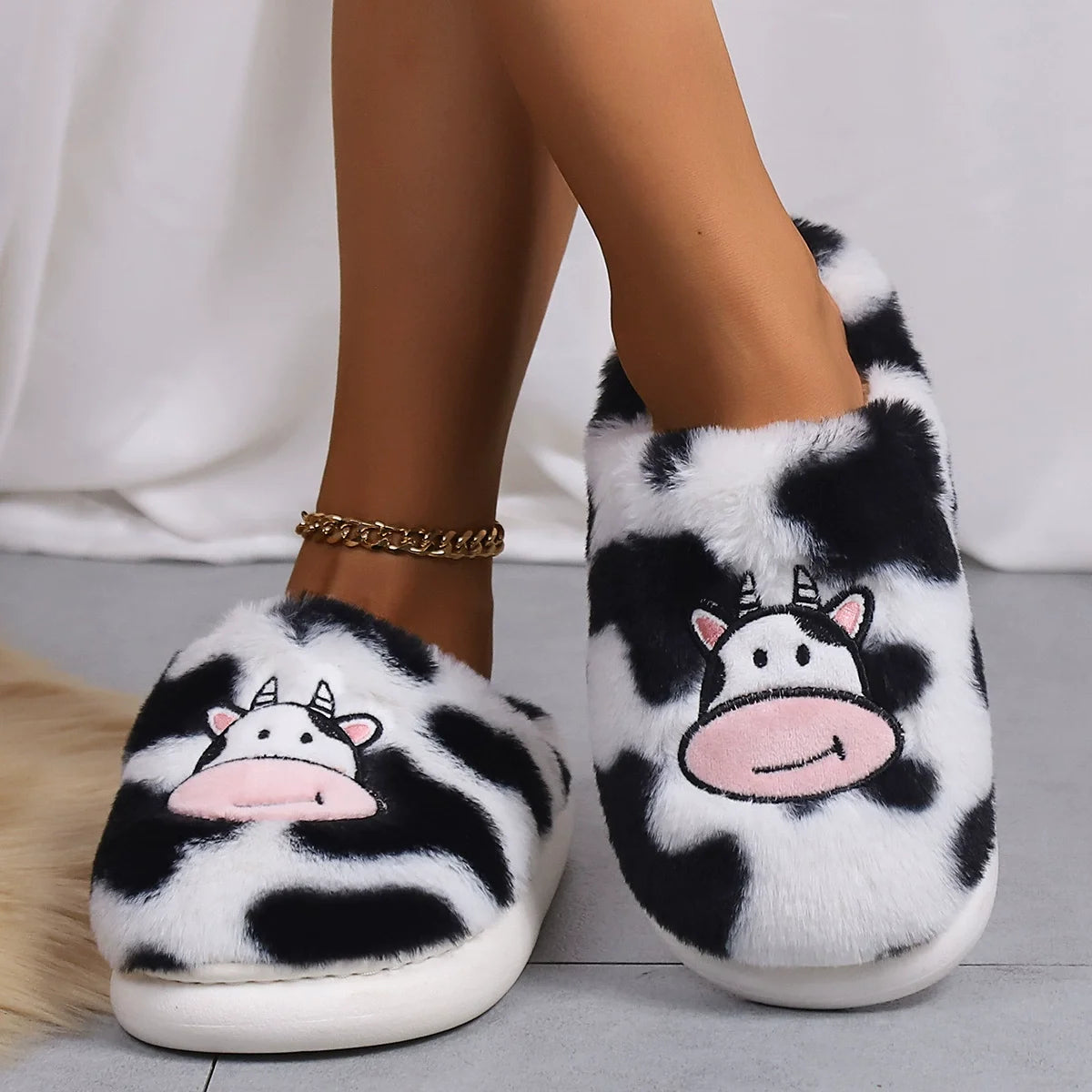 Women's Slippers with Spotted Cow Hair and Indoor Slippers, Warm and Thick-Soled Plush for Autumn and Winter