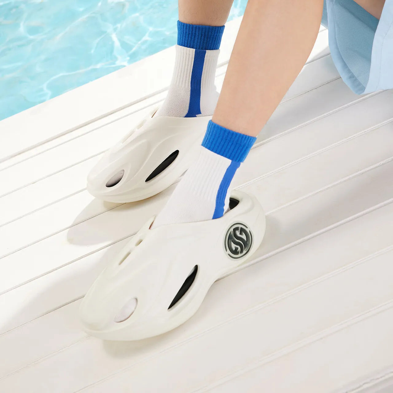 361 Degrees AG Whale 2.0 Men and Women‘s Slippers Soft Elastic Bacteriostatic Comfort Anti-slip Thick Bottom Slippers 672421103