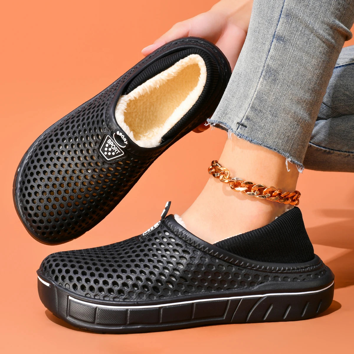 Winter Couple Slippers with Enclosed Back Outdoor Indoor Plush Fleece Lined Anti-Slip Home Shoes for Women Men Solid Color Simpl