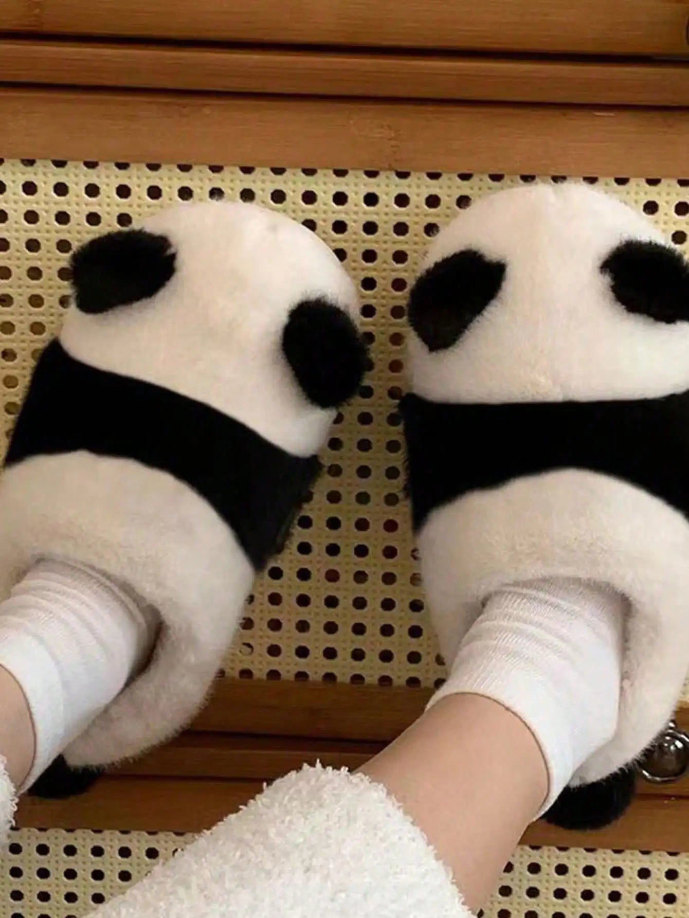 Fashionable Cute Panda Slippers Cartoon Home Slippers Warm Stylish Comfortable Ladies Winter Couple Autumn Winter Slippers