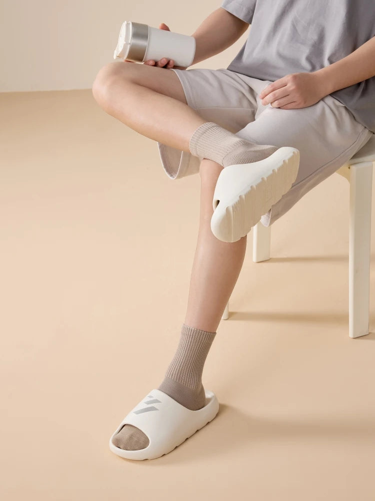 361 Degrees Men and Women Home slippers Antibacterial EVA Breathable Comfortable Skidproof Casual Outdoor Unisex shoes 622617002