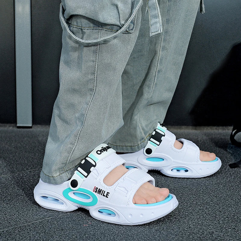 2026 Summer Men's Outdoor Clogs Beach Sandals Breathable Slippers EVA Soft Slides Mens Casual Garden Shoes Male Beach Slippers