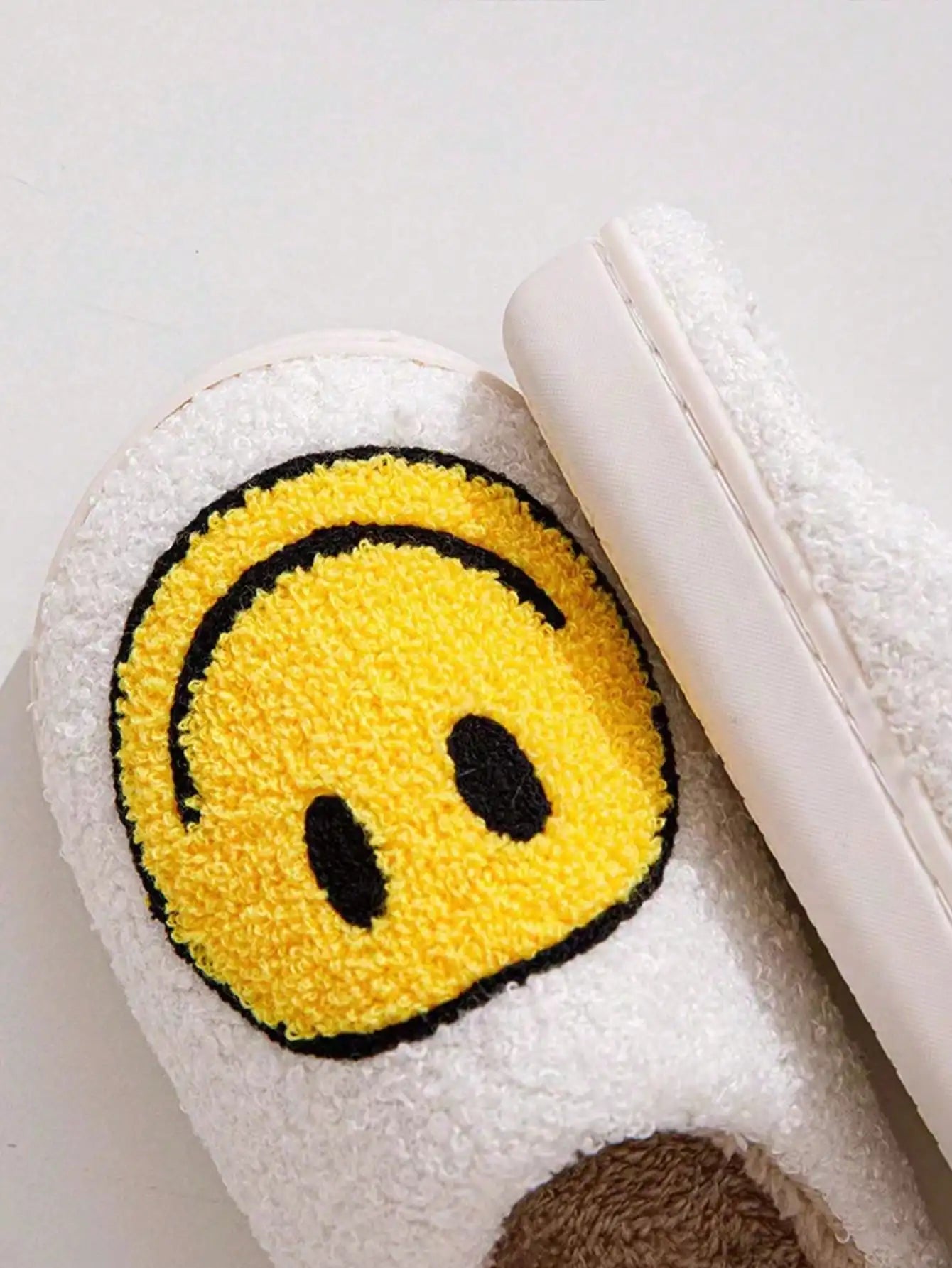 Women's Smiley Face Fleece Home Slippers, Comfortable Thickened Warm Anti-Slip Soft Sole Indoor Floor Slides