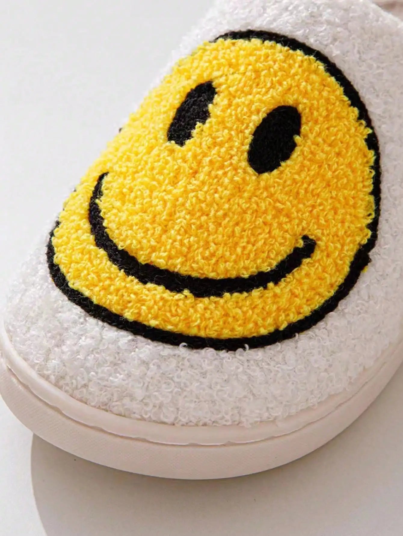 Women's Smiley Face Fleece Home Slippers, Comfortable Thickened Warm Anti-Slip Soft Sole Indoor Floor Slides