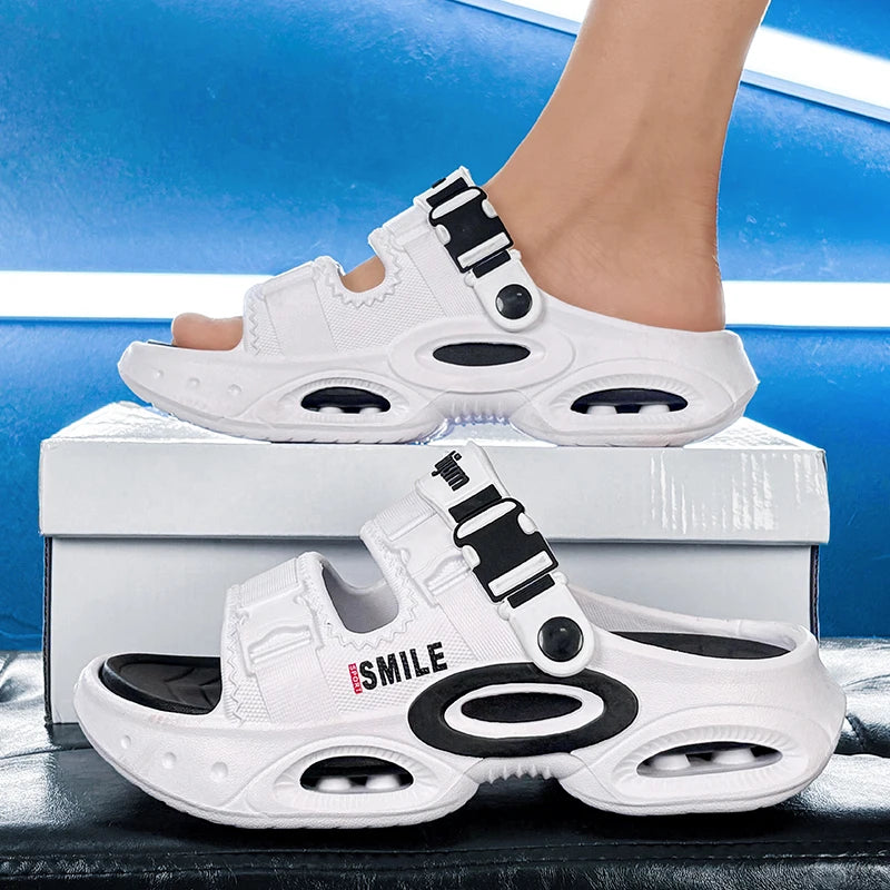 2026 Summer Men's Outdoor Clogs Beach Sandals Breathable Slippers EVA Soft Slides Mens Casual Garden Shoes Male Beach Slippers